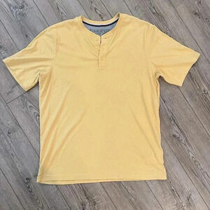 Men’s XL gold shirt